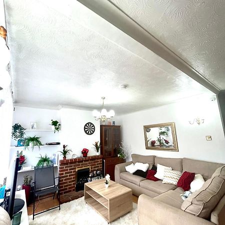 Cosy Room In Dartford Exterior foto